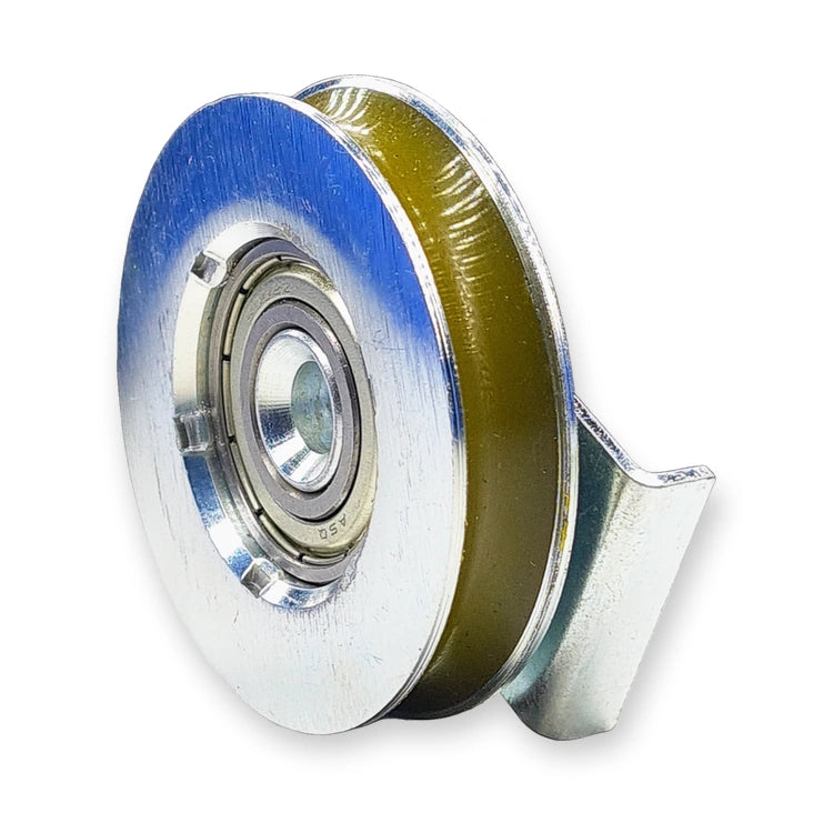 KONE ADX2 hanger roller KM61501G12 for the slow door panel, 59.6 mm wheel with ball bearing and mounting bracket, three-quarter view on white background.