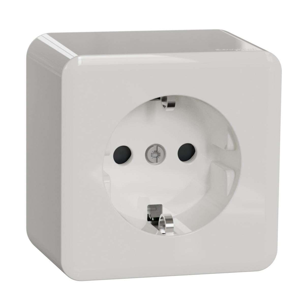 Schneider Exxact WDE015576 Surface Single Socket Outlet Schuko 16A IP21 White on white background.